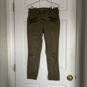 Universal Thread Olive Green Pants